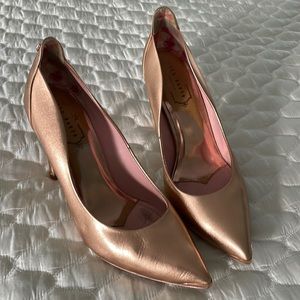 Ted Baker London rose gold 3in heels 38.5